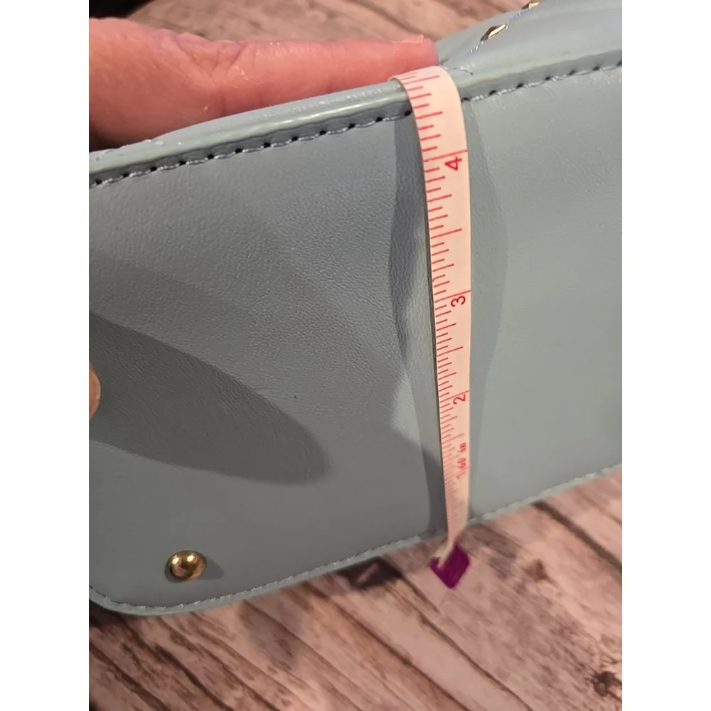Badgley Mischka Crossbody Light Blue Quilted Gold Accents NWT MSRP 129.00 (150)